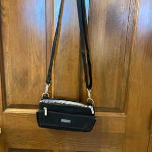 Small Baggelini Crossbody purse/handbag